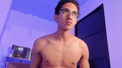 cj_davis1 online show from 11-22-25, 04:00