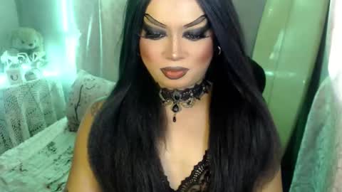 Snapshot of cj_parker69 chatting on 06-11-26, 04:54 QUEEN CESS online show from 06-11-26, 04:54