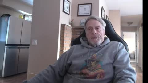 Snapshot of cjscout chatting on 11-17-25, 10:59 cjscout online show from 11-17-25, 10:59