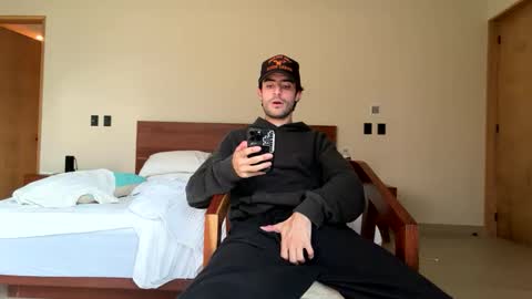 ckeefer96 online show from 02-05-26, 10:36