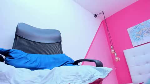 Snapshot of claire_aristizabal chatting on 03-09-25, 10:08 claire aristizabal online show from 03-09-25, 10:08