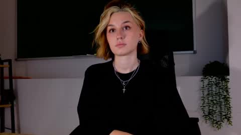 Snapshot of clairemathis chatting on 06-22-26, 03:09 Claire online show from 06-22-26, 03:09