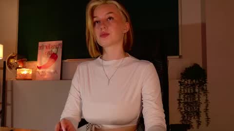 Snapshot of clairemathis chatting on 07-26-26, 02:46 Claire online show from 07-26-26, 02:46