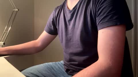 clamshive7 online show from 11-05-25, 07:25