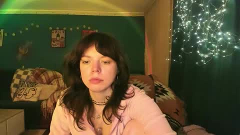 Clancy online show from 03-26-26, 06:35