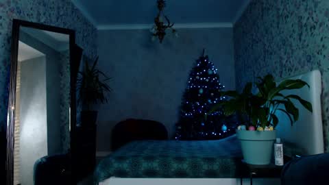 Snapshot of clara_bendover chatting on 01-06-25, 06:41 Clara online show from 01-06-25, 06:41