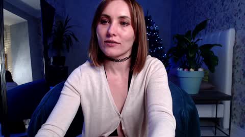 Snapshot of clara_bendover chatting on 01-16-25, 06:27 Clara online show from 01-16-25, 06:27