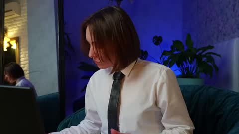 Clara online show from 04-11-26, 06:12