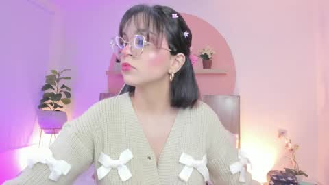 C L A R A online show from 04-12-26, 03:00