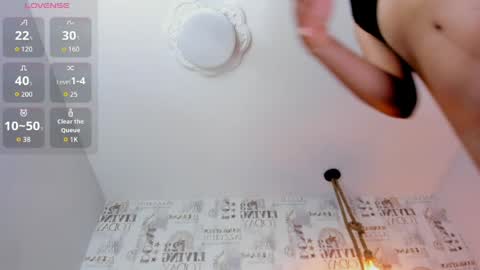 C L A R A  online show from 05-13-26, 12:30