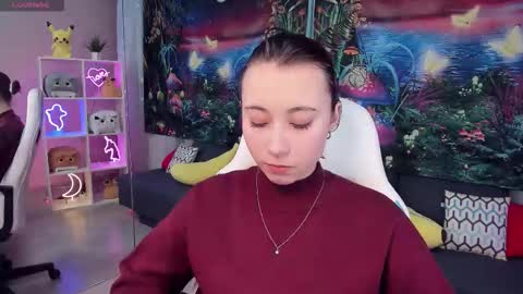 Snapshot of clarabenson chatting on 10-10-25, 07:02 clarabenson online show from 10-10-25, 07:02