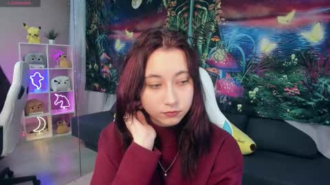 Snapshot of clarabenson chatting on 10-19-25, 06:19 clarabenson online show from 10-19-25, 06:19