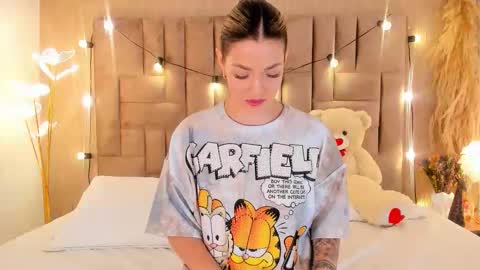 Clara del mar online show from 03-22-26, 10:18