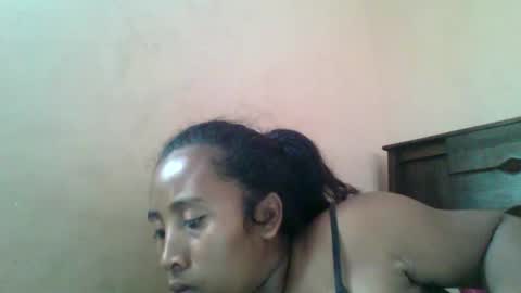 Clarah0123 online show from 01-13-25, 10:36