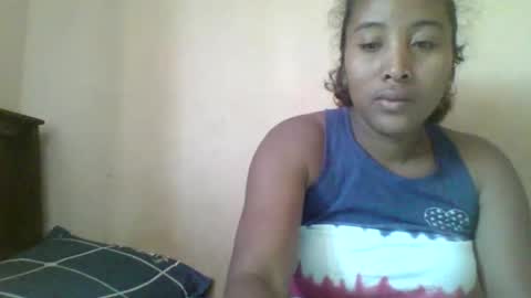 Clarah0123 online show from 09-29-25, 08:30