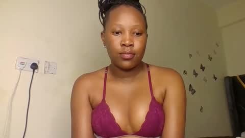 clara11 online show from 04-11-26, 12:53