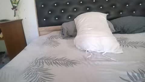 claralafontaine online show from 04-18-26, 02:26