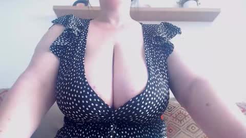 Snapshot of claralollipop chatting on 05-15-26, 02:35 Clara online show from 05-15-26, 02:35