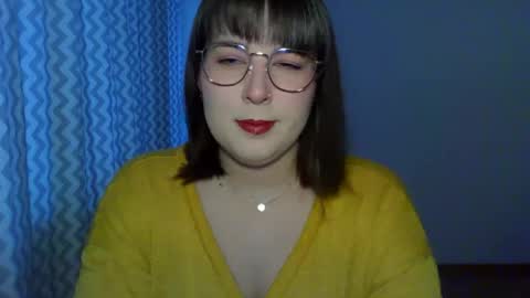 Clara online show from 04-11-26, 04:33