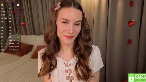 Claire online show from 02-11-26, 01:49