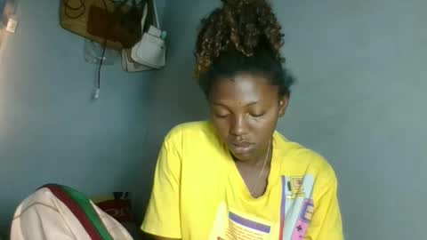 clarisse98 online show from 12-02-25, 02:50