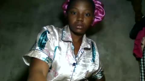 clarisse98 online show from 04-10-26, 05:12