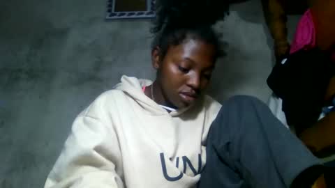 clarisse98 online show from 04-17-26, 09:12