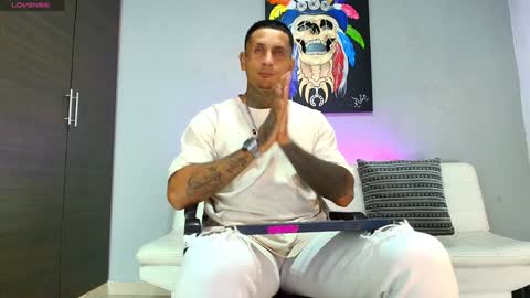 Snapshot of clark__ken chatting on 02-08-25, 12:39 Juanpaindependent model online show from 02-08-25, 12:39