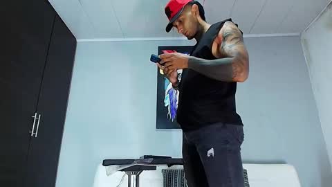 Snapshot of clark__ken chatting on 03-11-25, 12:17 Juanpaindependent model online show from 03-11-25, 12:17