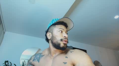 Snapshot of clark_strong chatting on 04-19-26, 11:31 clark_strong online show from 04-19-26, 11:31