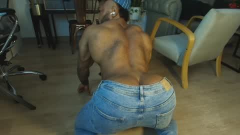 Snapshot of clark_strong chatting on 04-21-26, 02:56 clark_strong online show from 04-21-26, 02:56