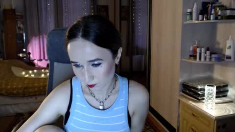 Snapshot of classyinna chatting on 11-26-25, 05:41 classyinna online show from 11-26-25, 05:41