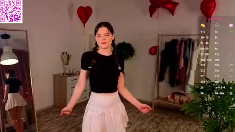 Snapshot of claudinedates chatting on 02-27-26, 01:05 Lei your Angel online show from 02-27-26, 01:05