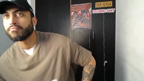 Snapshot of claybrown_ chatting on 07-01-26, 03:23 Clay online show from 07-01-26, 03:23
