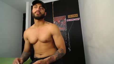 Snapshot of claybrown_ chatting on 07-06-26, 02:47 Clay online show from 07-06-26, 02:47