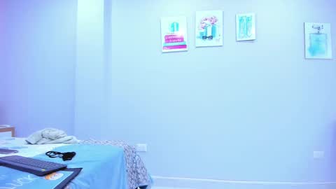 Snapshot of clayr_rosse chatting on 02-12-25, 08:29 Clayr online show from 02-12-25, 08:29