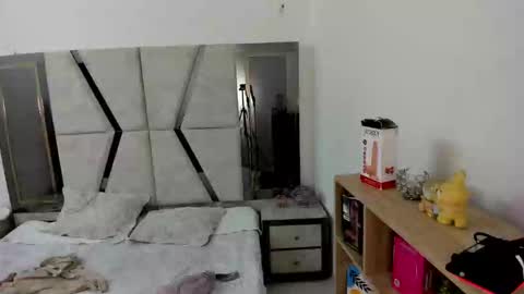 Cleo Adams online show from 09-13-25, 04:01