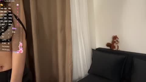Lili online show from 04-18-26, 07:07