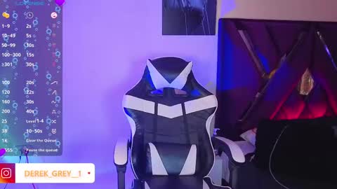 Snapshot of cleo_d_nile chatting on 09-29-25, 10:03 cleopatra online show from 09-29-25, 10:03