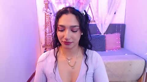 Snapshot of cleo_fox chatting on 10-08-25, 12:41 Cleo online show from 10-08-25, 12:41