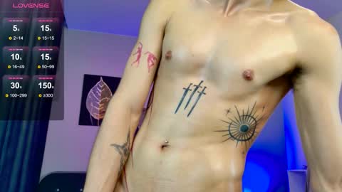 Snapshot of cleo_stringer_ chatting on 11-25-25, 01:44 Cleo online show from 11-25-25, 01:44