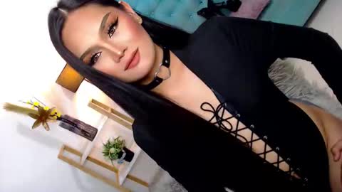 Snapshot of cleofex chatting on 12-17-25, 06:36 Cleo online show from 12-17-25, 06:36