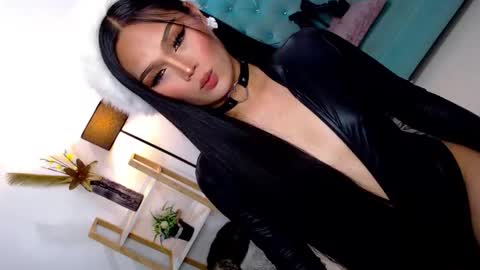 Snapshot of cleofex chatting on 01-11-26, 01:21 Cleo online show from 01-11-26, 01:21