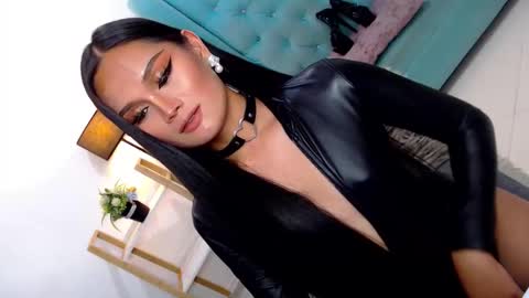 Snapshot of cleofex chatting on 02-25-26, 08:57 Cleo online show from 02-25-26, 08:57