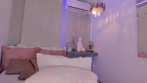 Snapshot of cleojhonson chatting on 06-05-26, 06:52 . Cleo Jhonson . online show from 06-05-26, 06:52