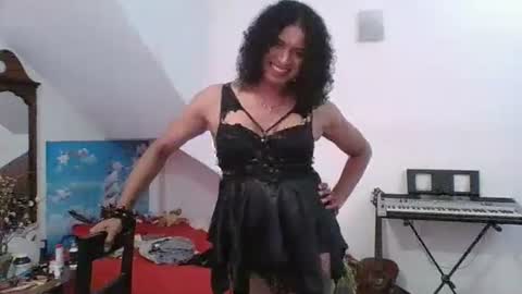 Snapshot of cleopatra71 chatting on 10-10-25, 04:33 Cleopatra online show from 10-10-25, 04:33