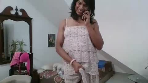 Snapshot of cleopatra71 chatting on 06-22-26, 04:20 Cleopatra online show from 06-22-26, 04:20