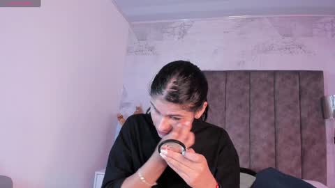 Cleopatra online show from 01-04-25, 05:26