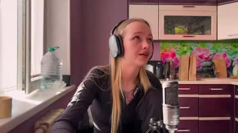 cleotildeamsinger online show from 05-03-26, 11:27