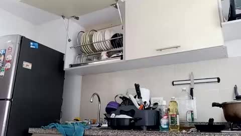 cleowhite_ online show from 10-28-25, 06:32